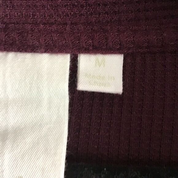 Ady P Womens Medium Oversized Tunic Sweater Maroon Cowl Neck High Low Hem NWOT - Picture 4 of 14